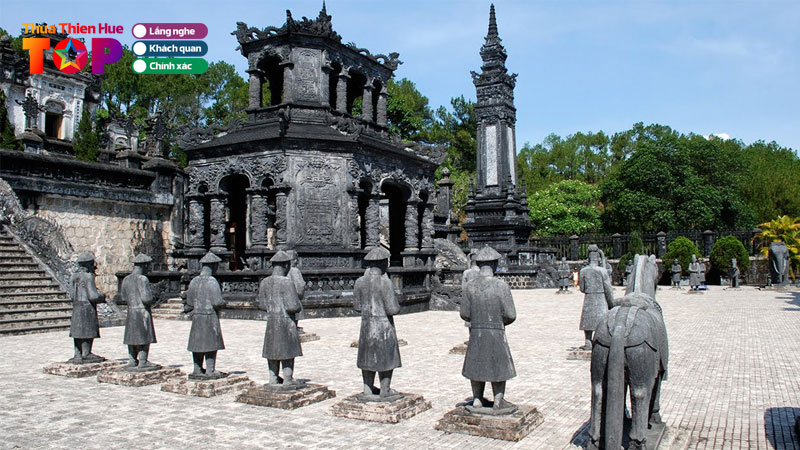 lang-khai-dinh-hue-noi-bat-phong-cach-kien-truc-thoi-nguyen-huetoplist