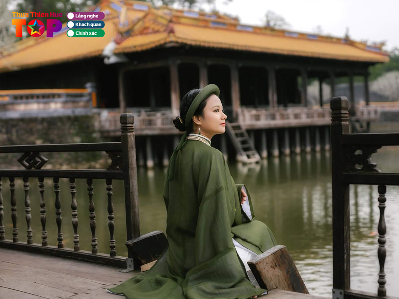 thong-tin-ve-gia-ve-va-thoi-diem-mo-cua-lang-tu-duc-hue-huetoplist