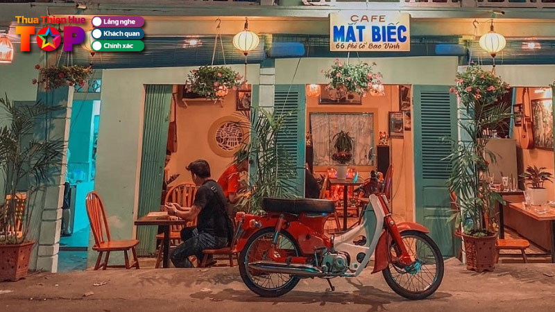 top-7-quan-cafe-dem-o-hue-view-dep-tha-ho-song-ao-huetoplist