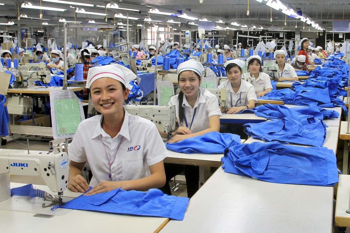 Top 5+ xưởng may gia công quy mô lớn ở Huế