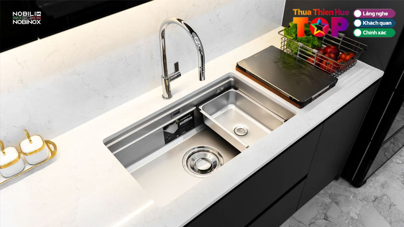 Nang-tam-trai-nghiem-voi-bon-rua-chen-inox-tai-nobili-nobinoxcomvn-2-huetoplist
