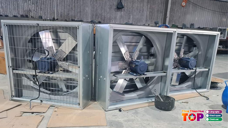 Quat-thong-gio-vuong-o-hue