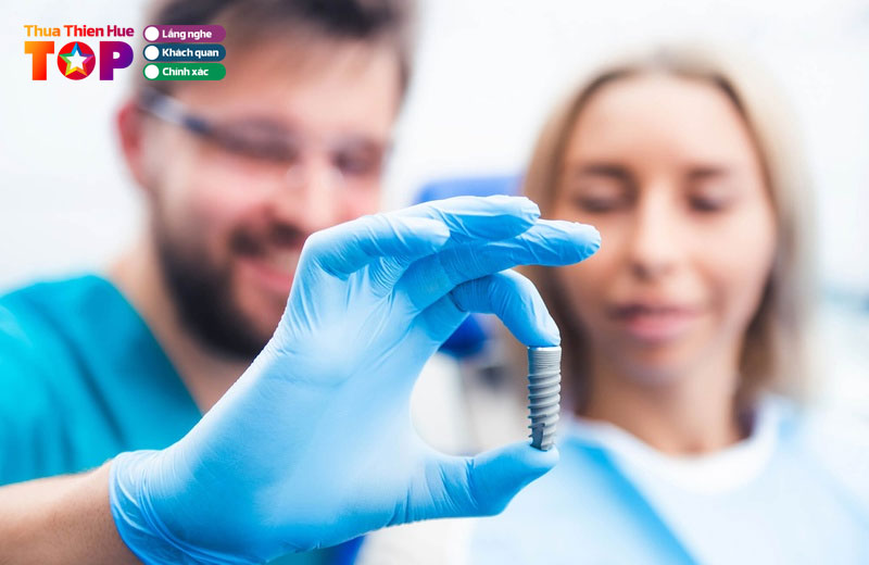 Bang-gia-chi-phi-trong-rang-implant-tai-nha-khoa-dong-nam-huetoplist